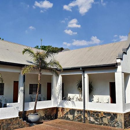Lake Motel Hartbeespoort Buitenkant foto