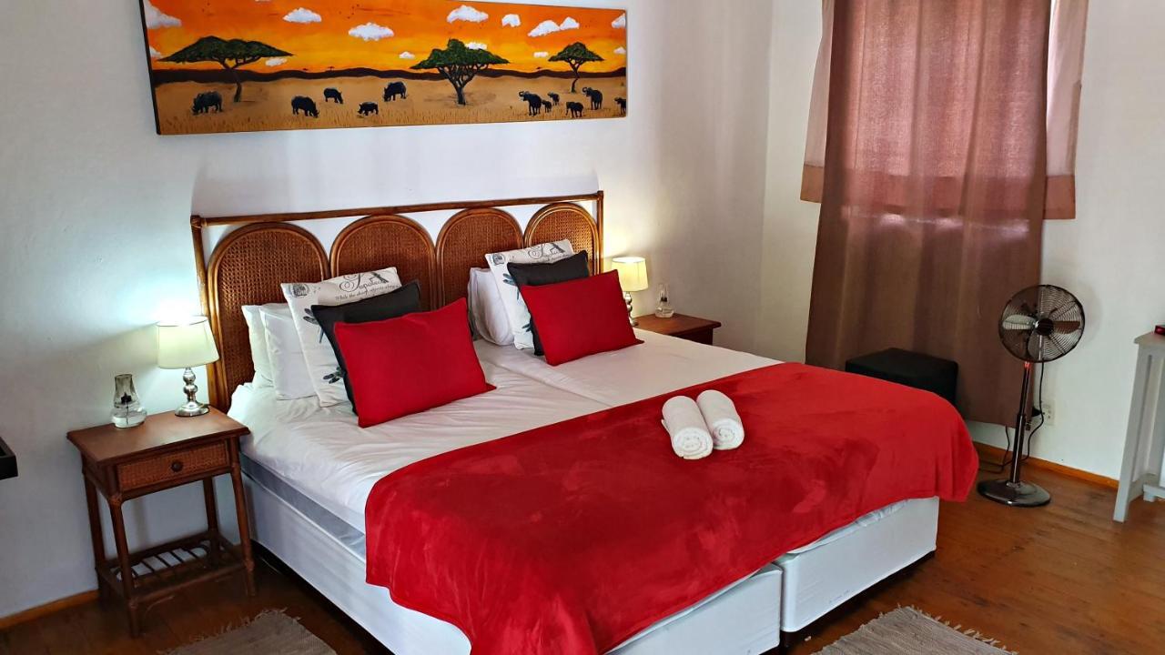 Lake Motel Hartbeespoort Buitenkant foto